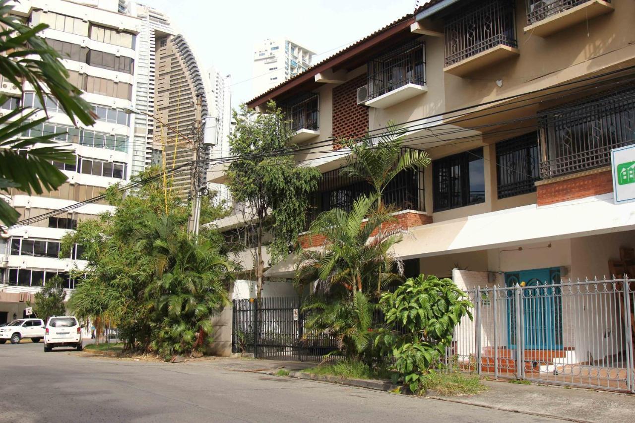 Duplexu Panama Homestay Exteriör bild
